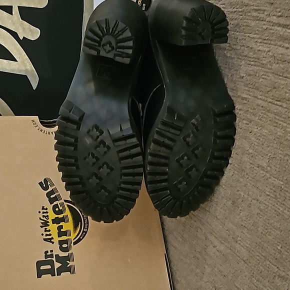 Dr. Marten - Kendra Aunt Sally Black Leather Platform Boots - EUC - Picture 5 of 5